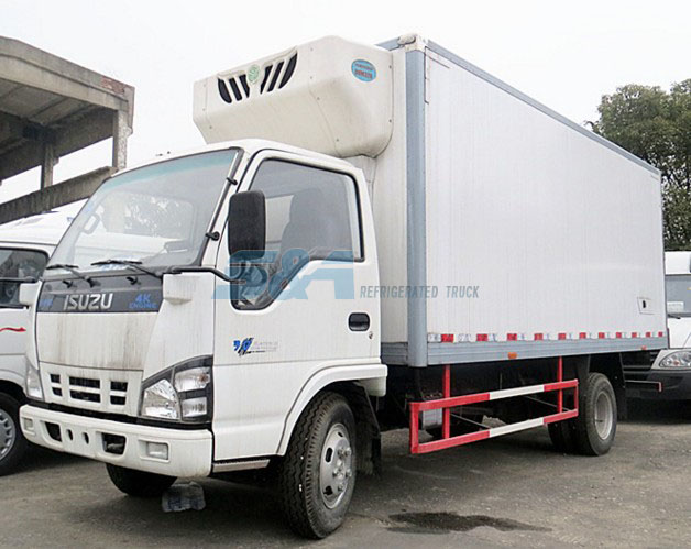 isuzu small cold chain transport truck