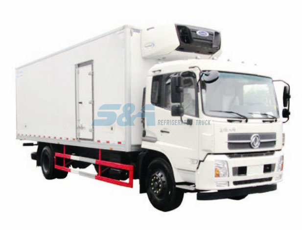 DongFeng TJ 40.4 cubic meters refrigerated truck