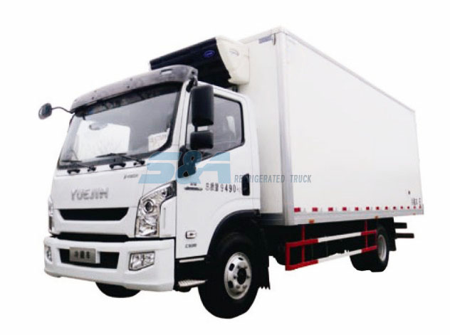 26.9 cubic meters YUEJIN refrigerated truck