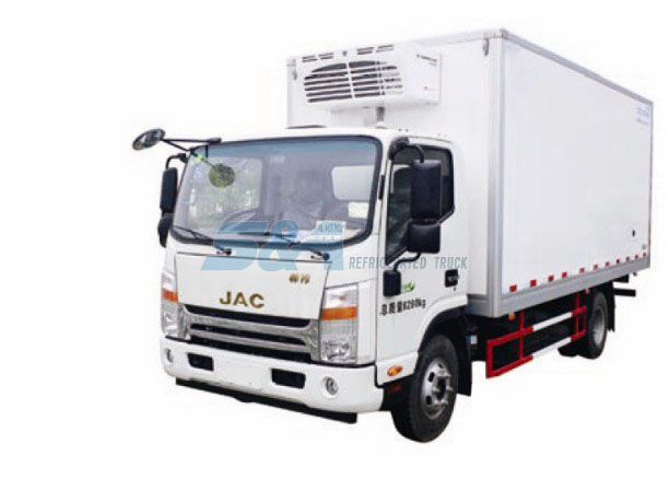 20.3 cubic meters 131HP JAC refrigerated truck