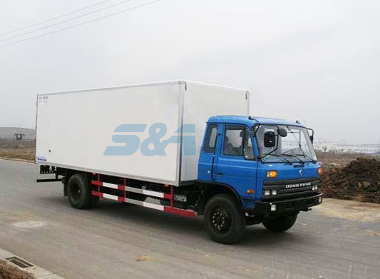33.7 cubic insulation transport truck